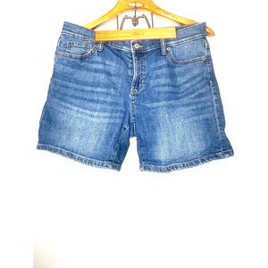 Banana Republic Factory Short